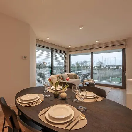 Apartment Modern Met Terras *